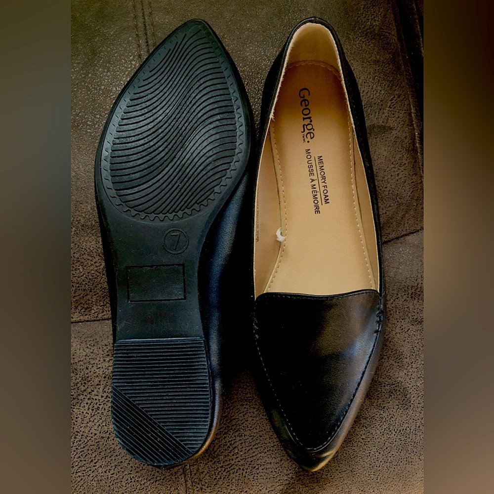 Pointed toe Flats